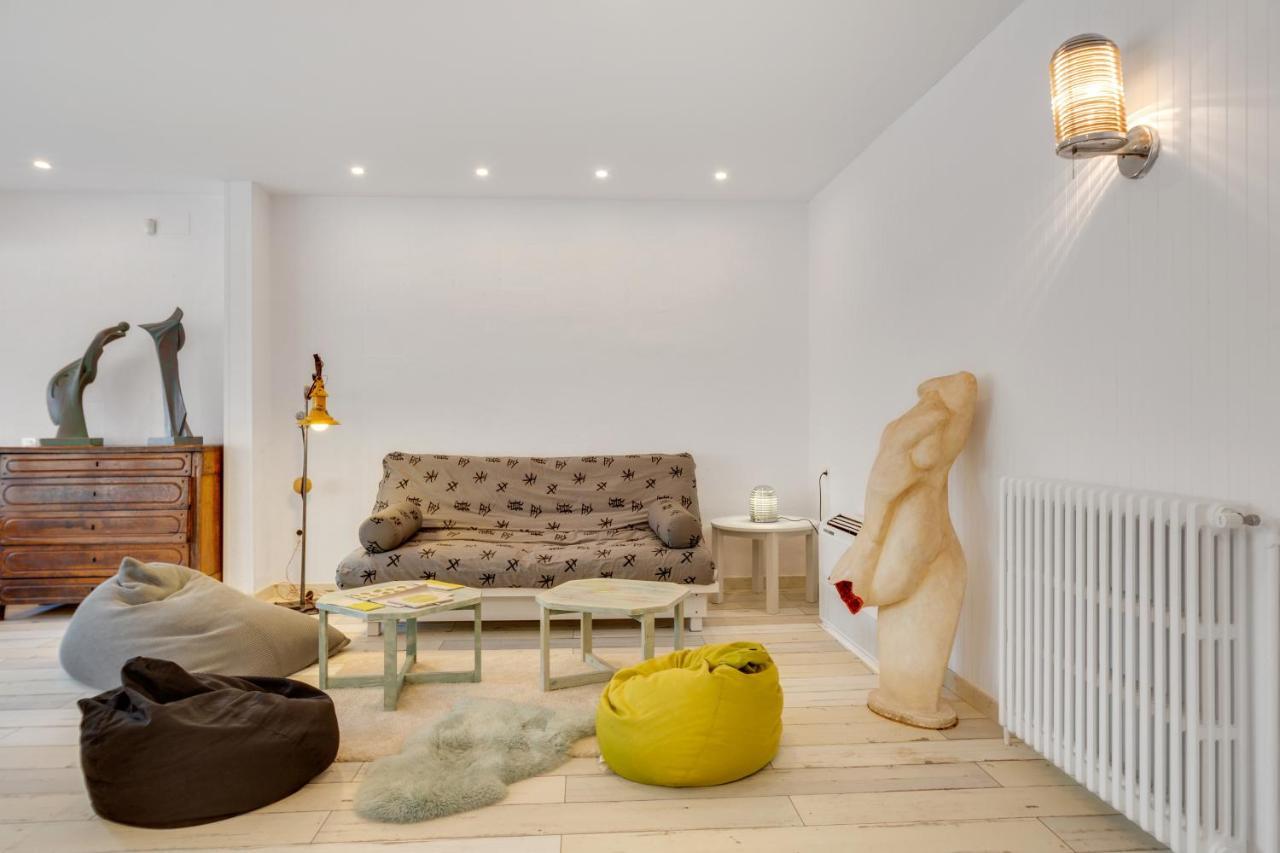 Villa Contemporary Art House à Figueras Extérieur photo
